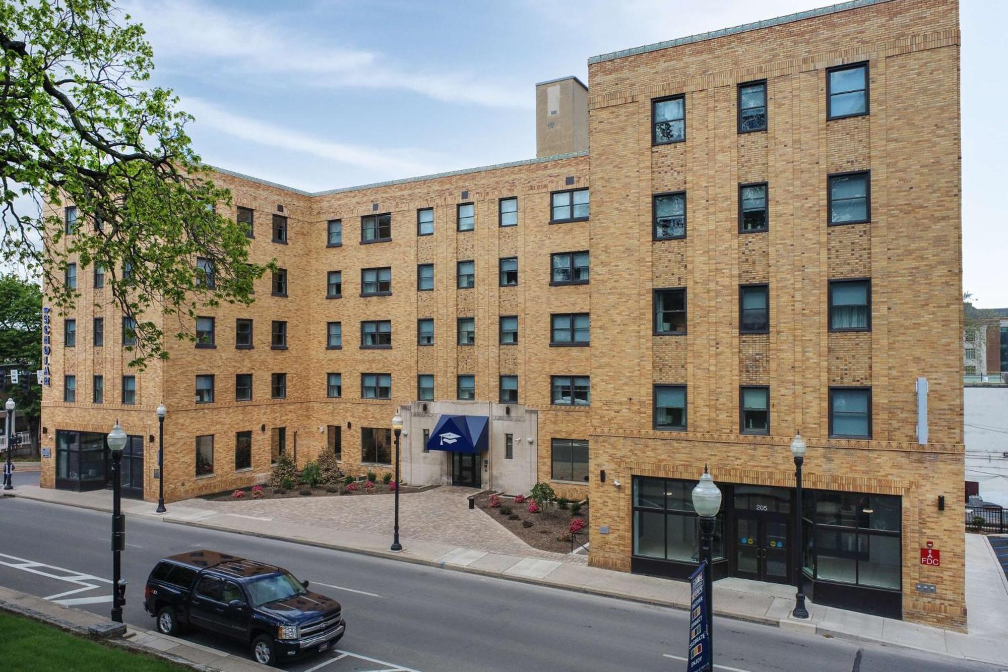 Scholar State College, Tapestry Collection By Hilton Hotel Exterior foto